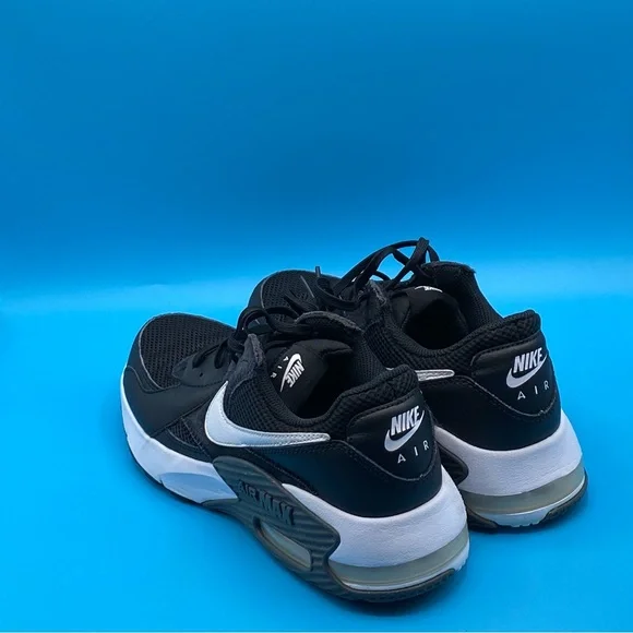 Nike Men's Black and White Air Max Sneakers - Picture 2 of 4